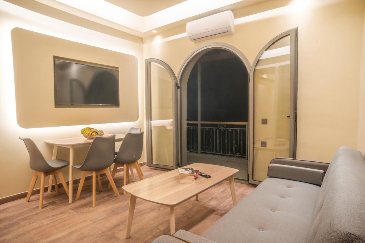 Seven Keys Luxury Suites Achílleion エクステリア 写真