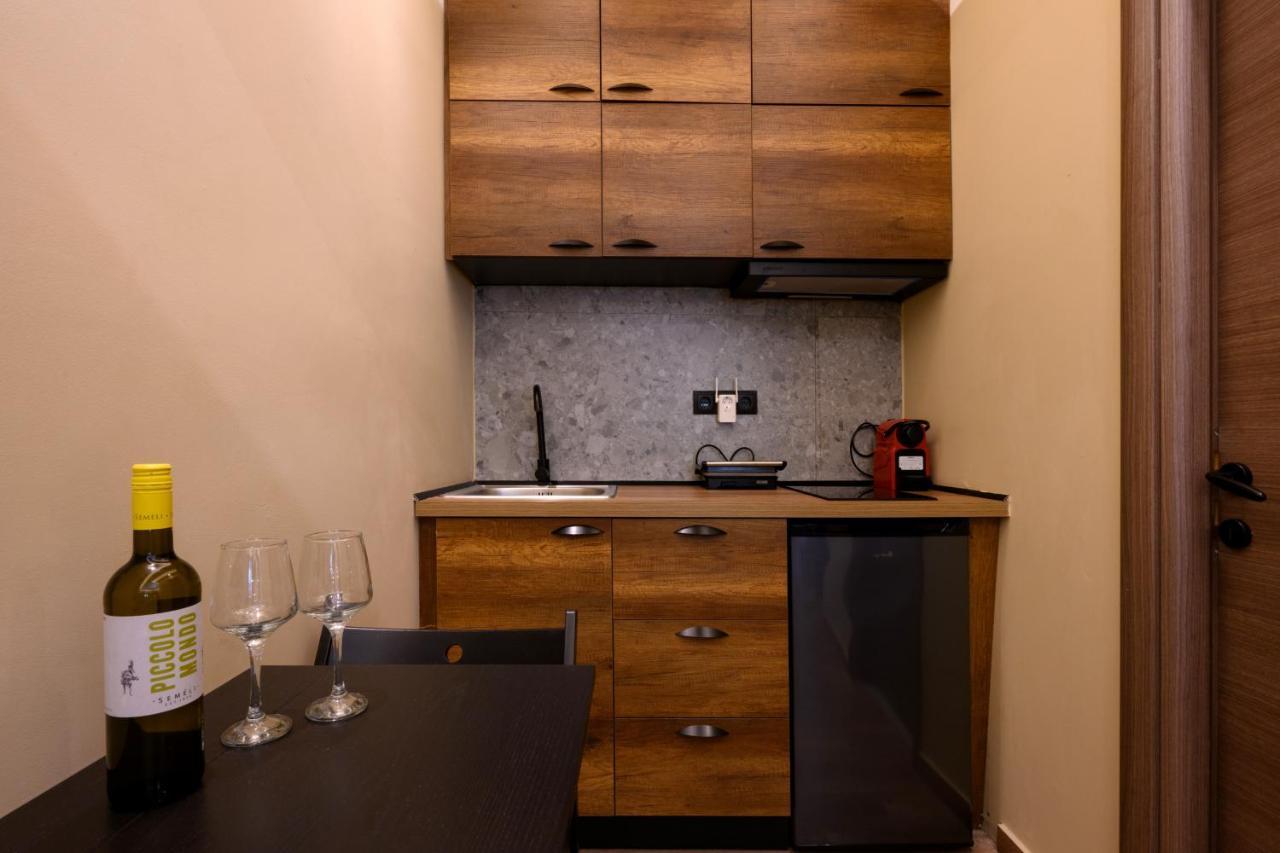 Seven Keys Luxury Suites Achílleion エクステリア 写真